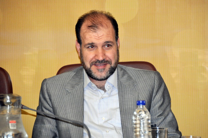فریدون احمدی رئیس ایمیدرو شد