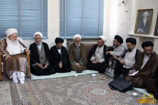 هر کس می‌گوید نمی‌توانم یا نمی‌خواهم قانون را اجرا کنم کنار برود